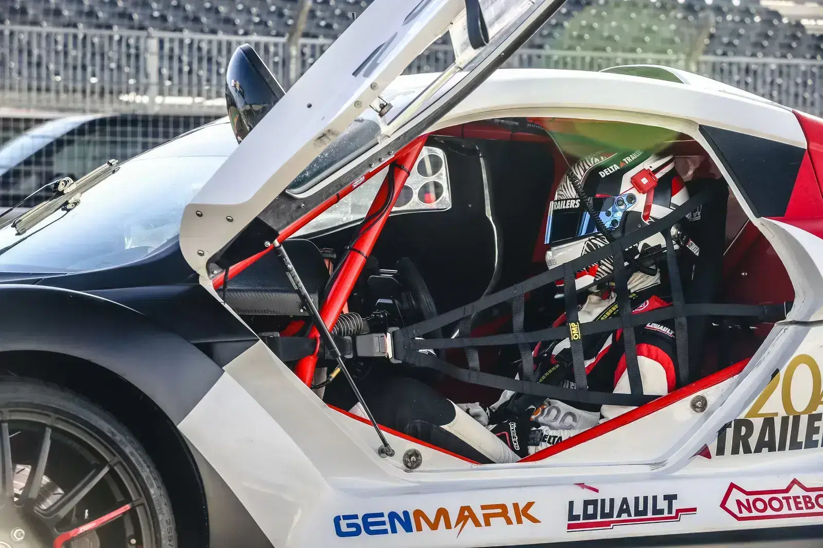 Lamera Cup - Cockpit and Interior