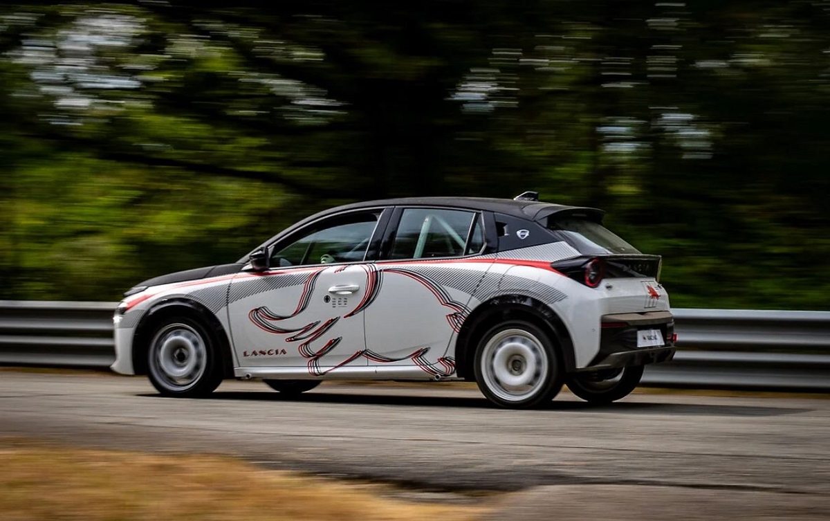 Presentation of the Lancia Ypsilon HF Rally6