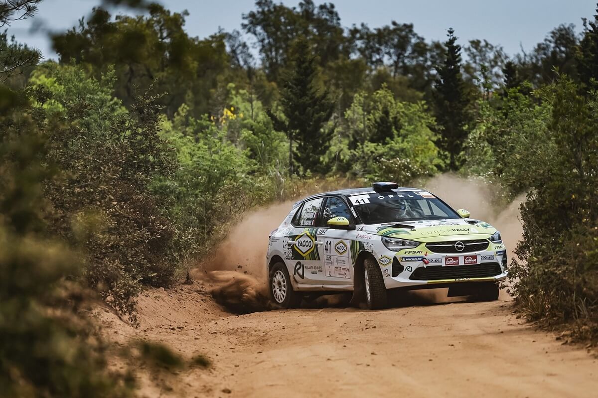 Opel Corsa Rallye4 sur Terre - SMRC4