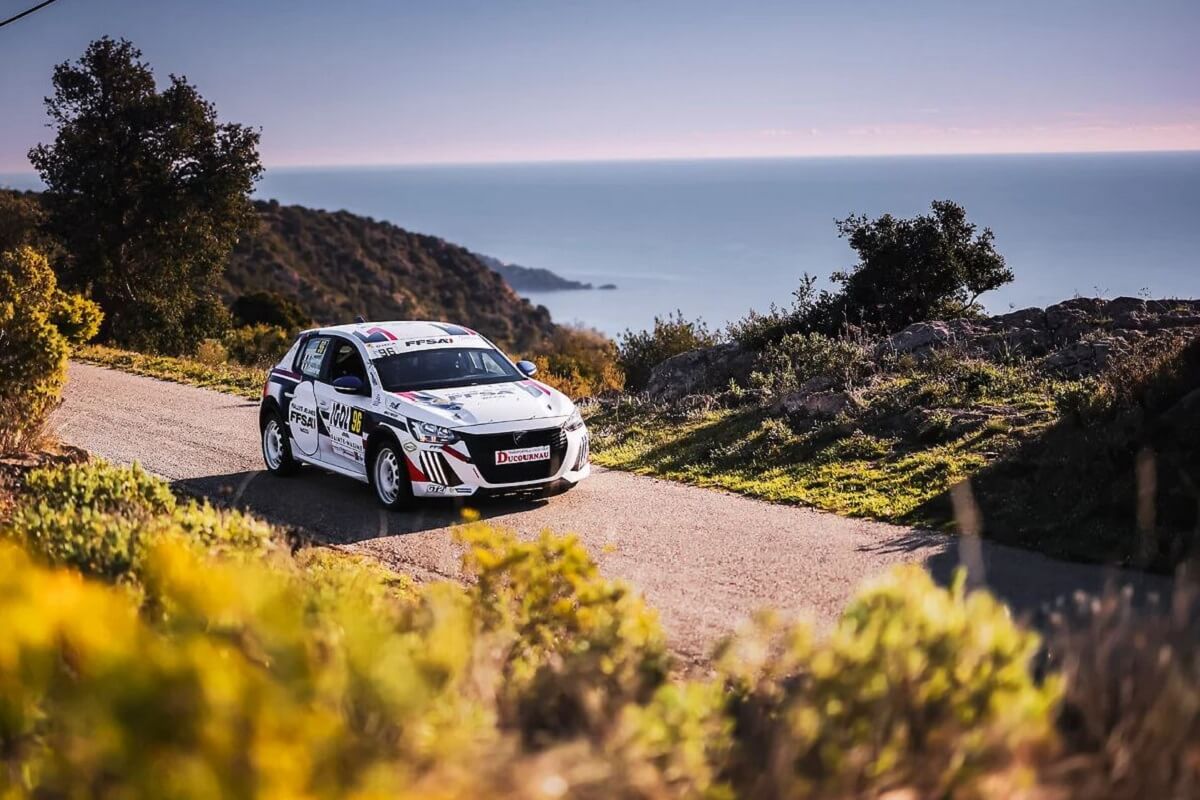 Peugeot 208 Racing du championnat SMRC6