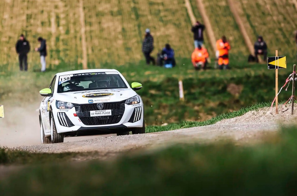 Peugeot 208 Racing FR6 at the Rallye du Touquet
