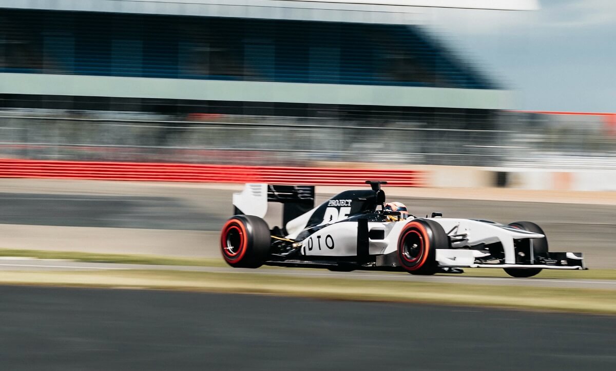 Marussia F1 de 2011 transformée par TDF et exploitée par DTO Motorsport à Silverstone