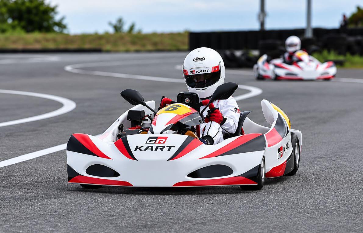 Toyota GR KART en piste sur un circuit de karting au Japon