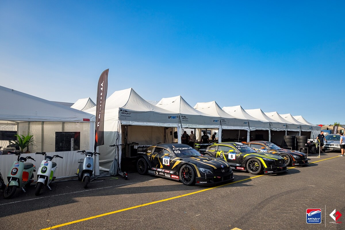 Village Mitjet - Paddock